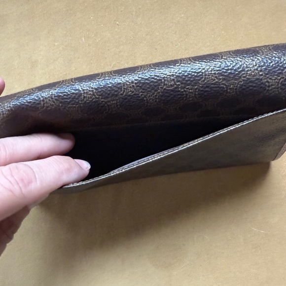 Vintage Celine Brown Patterned Wallet - Picture 7 of 7